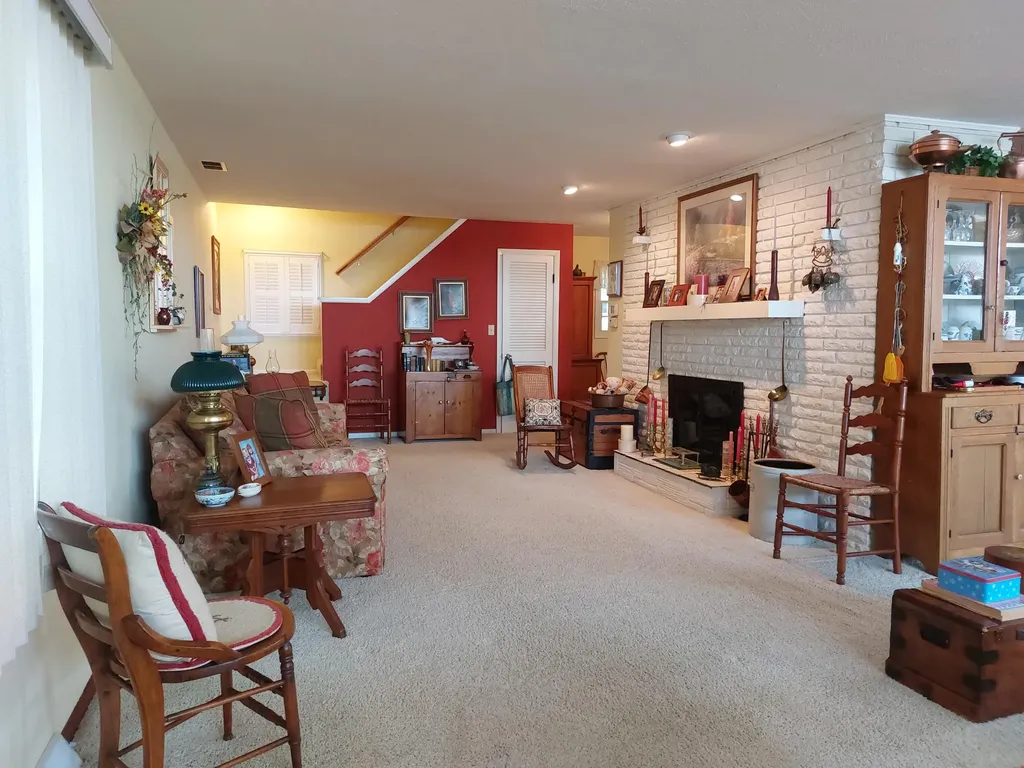 23675 N Shore Drive Ontwa Township MI 49112