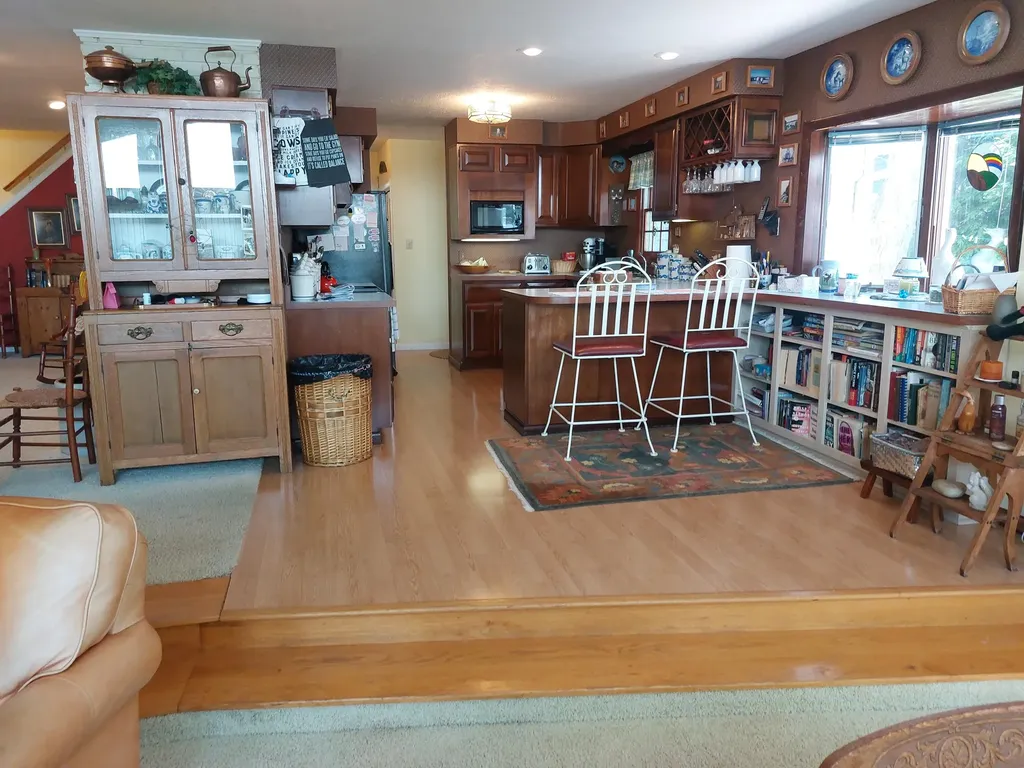 23675 N Shore Drive Ontwa Township MI 49112