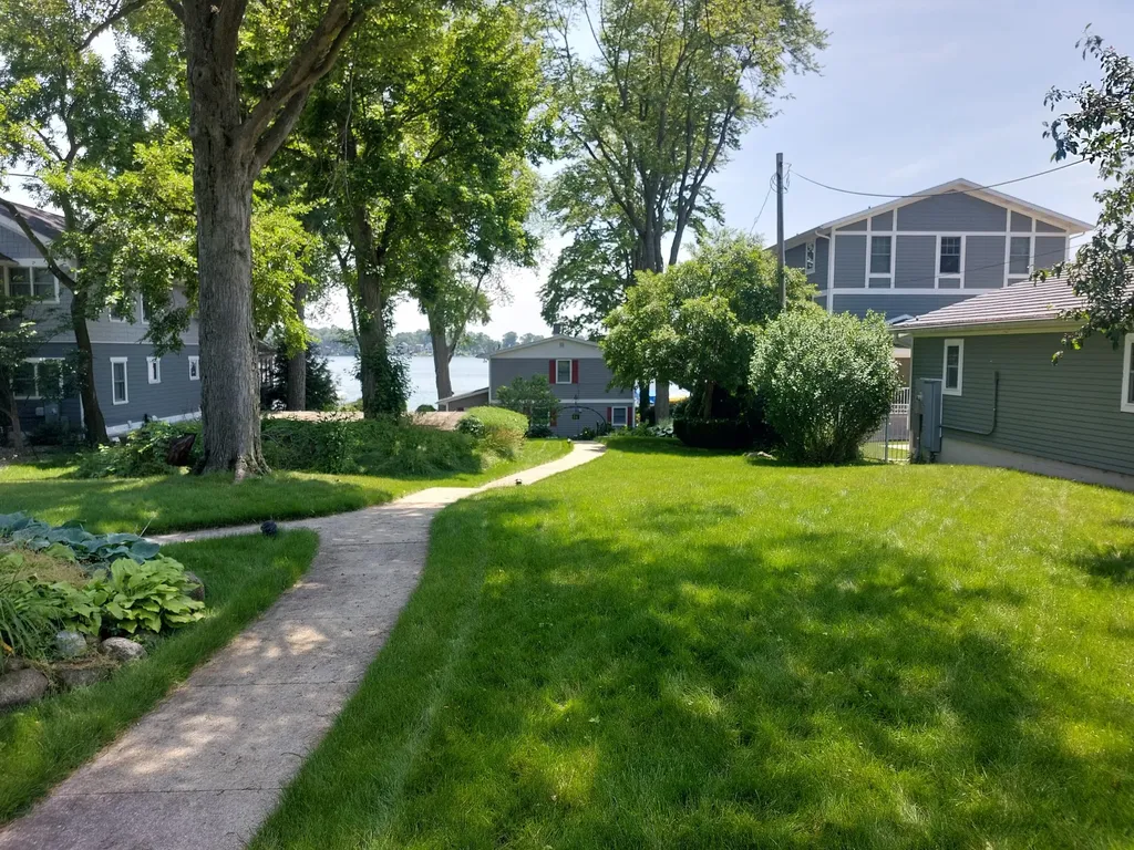 23675 N Shore Drive Ontwa Township MI 49112