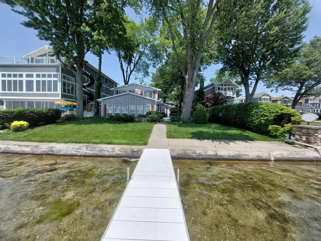 23675 N Shore Drive Ontwa Township MI 49112