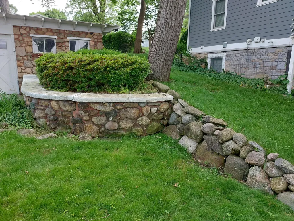 23675 N Shore Drive Ontwa Township MI 49112