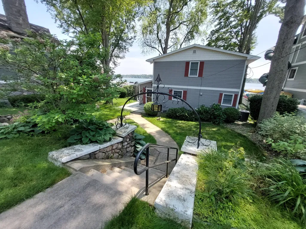 23675 N Shore Drive Ontwa Township MI 49112