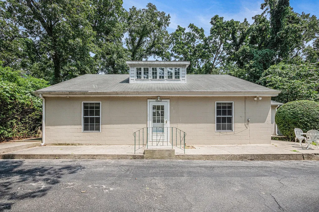 49209 Howard Avenue Grand Beach Village MI 49117