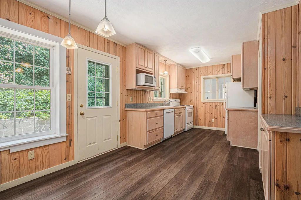 49209 Howard Avenue Grand Beach Village MI 49117