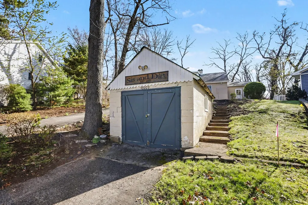 49209 Howard Avenue Grand Beach Village MI 49117