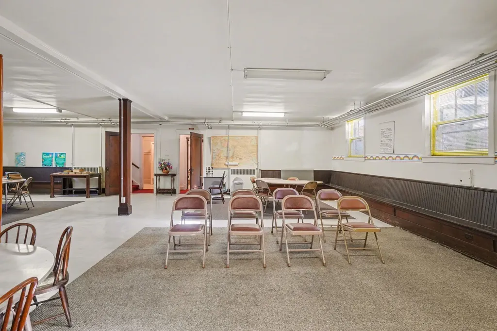 624 Phoenix Street South Haven City MI 49090