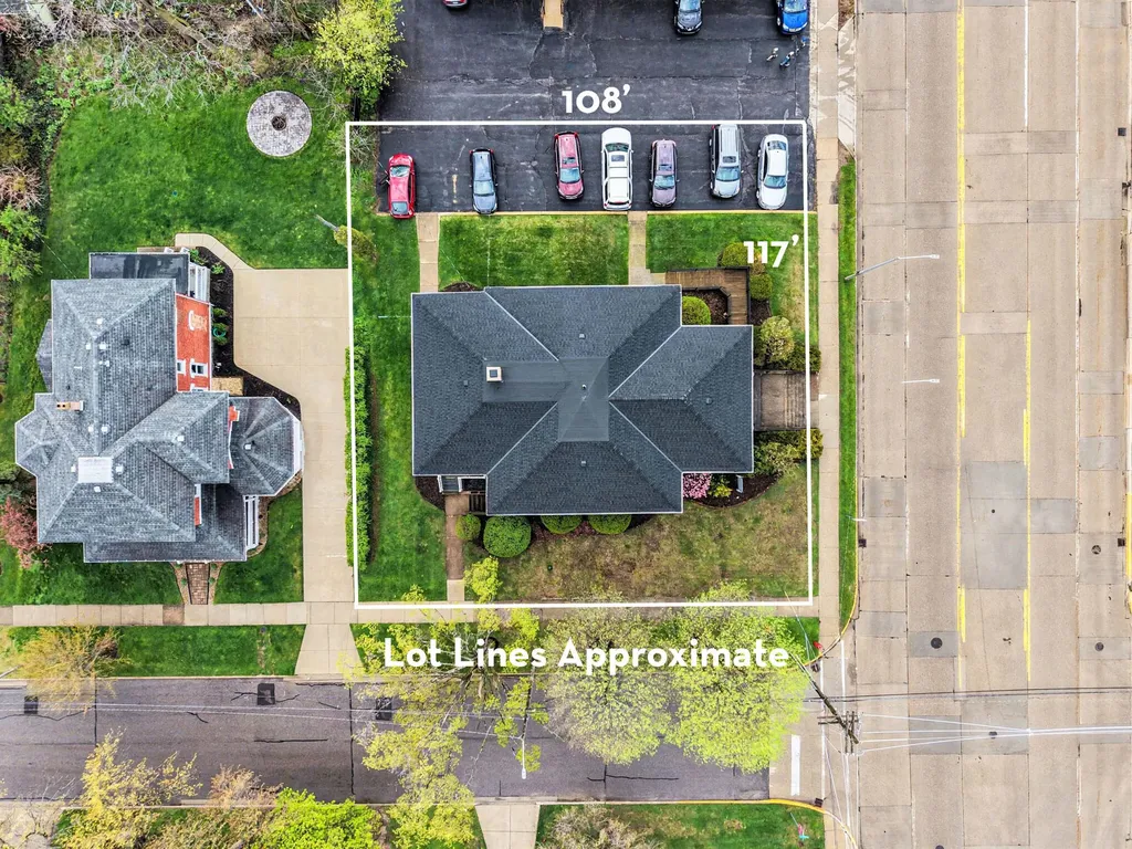 624 Phoenix Street South Haven City MI 49090