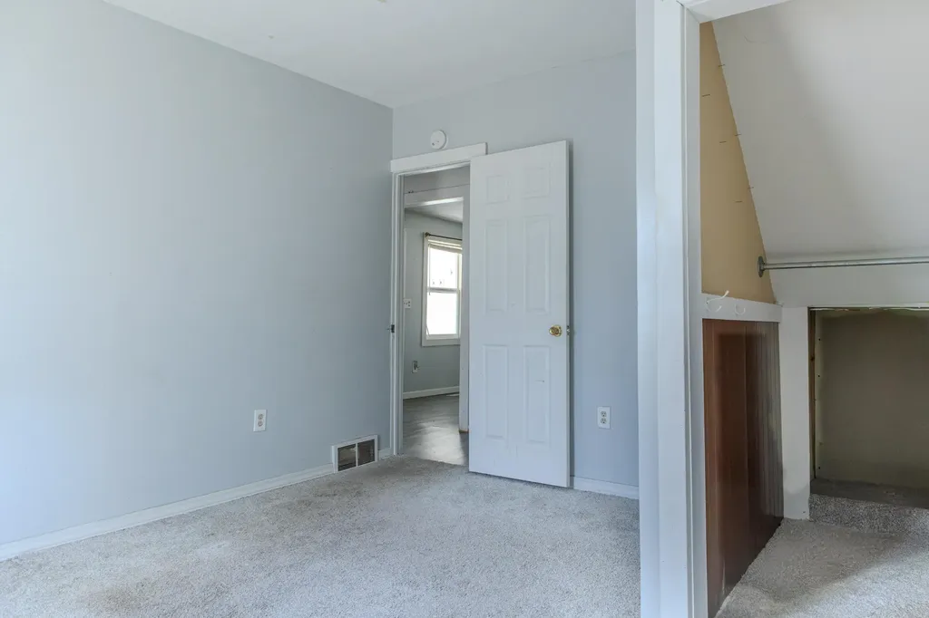 409 S Haver Street Hartford City MI 49057