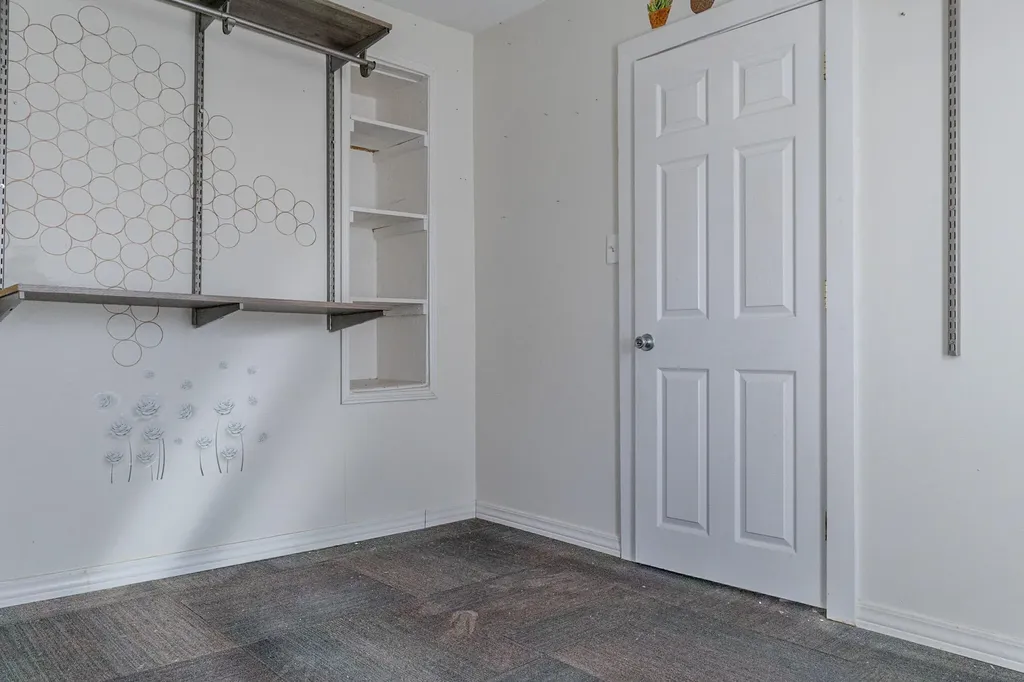 409 S Haver Street Hartford City MI 49057