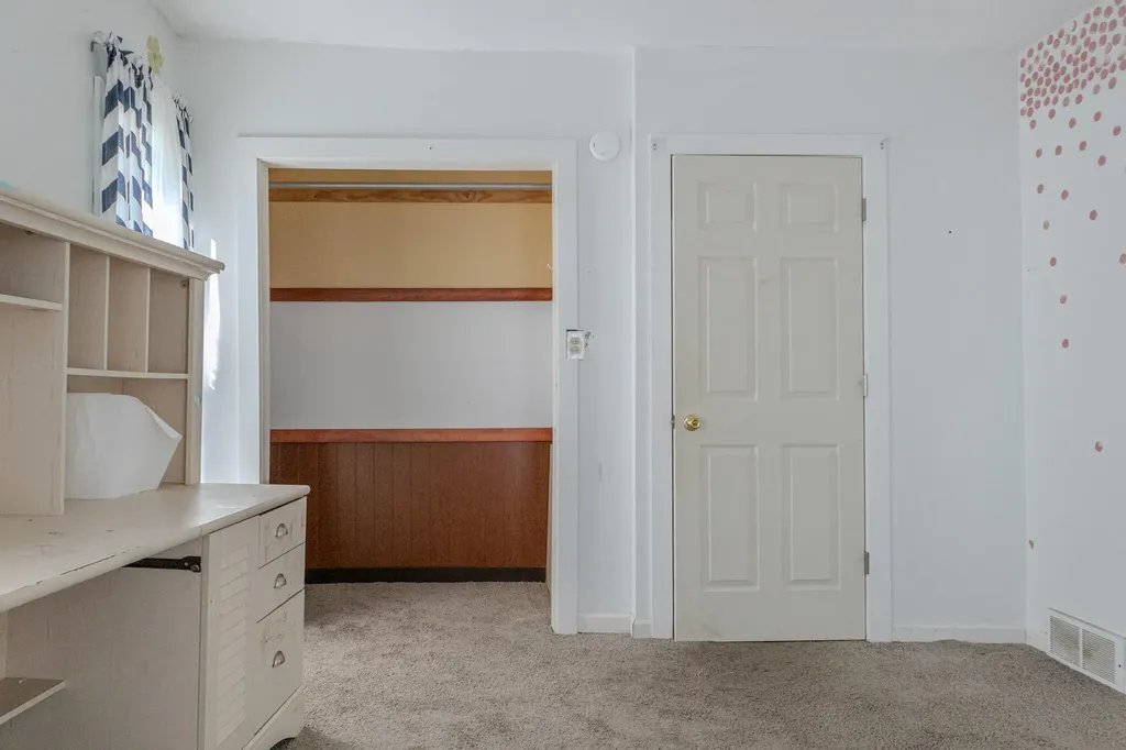 409 S Haver Street Hartford City MI 49057