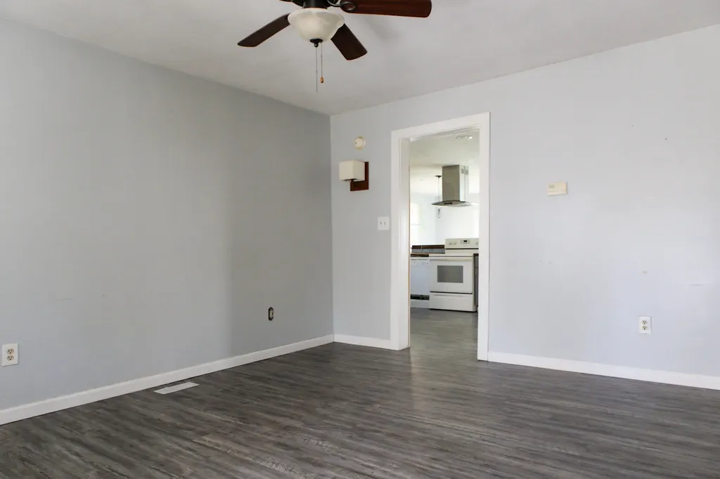 409 S Haver Street Hartford City MI 49057