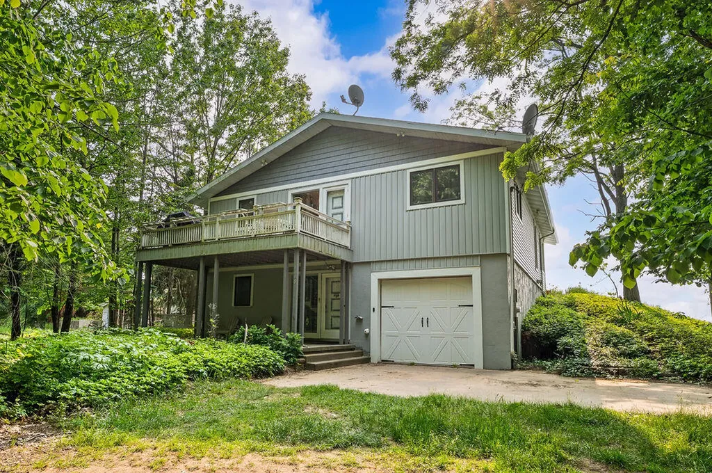 1140 Edgewater Terrace Casco Township MI 49090