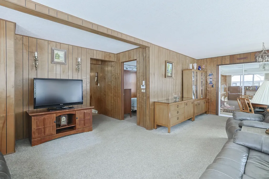 15899 Lakeview Drive Buchanan Township MI 49107