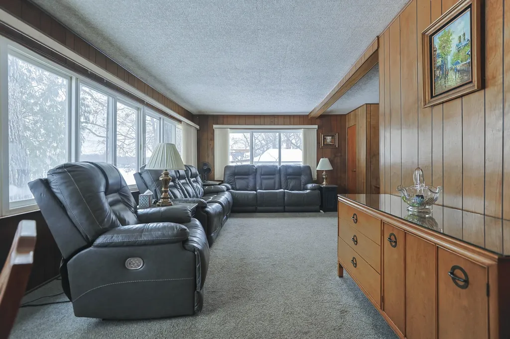 15899 Lakeview Drive Buchanan Township MI 49107