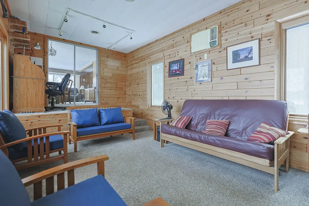 15899 Lakeview Drive Buchanan Township MI 49107