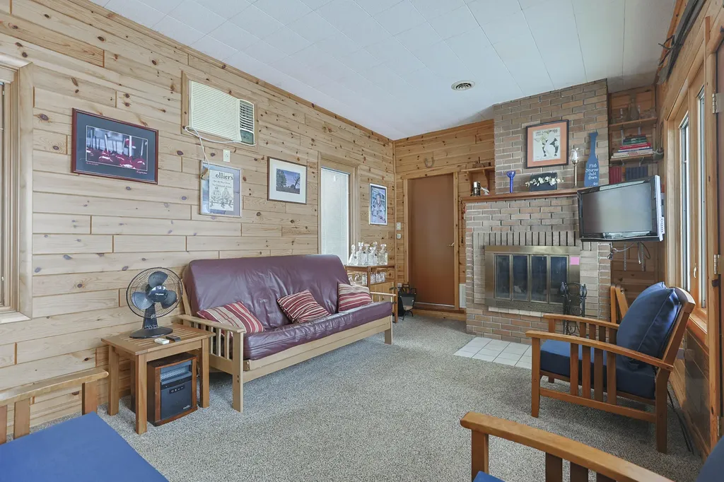 15899 Lakeview Drive Buchanan Township MI 49107