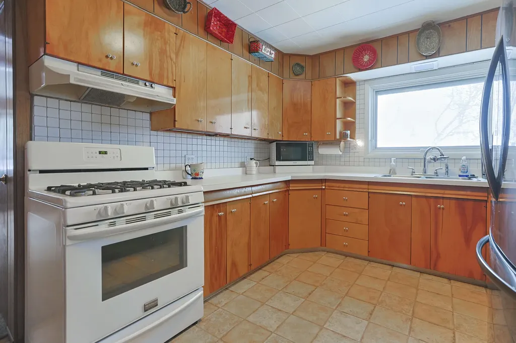 15899 Lakeview Drive Buchanan Township MI 49107