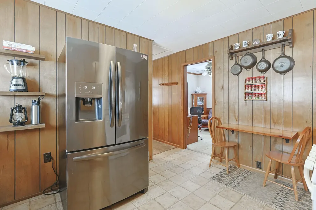 15899 Lakeview Drive Buchanan Township MI 49107