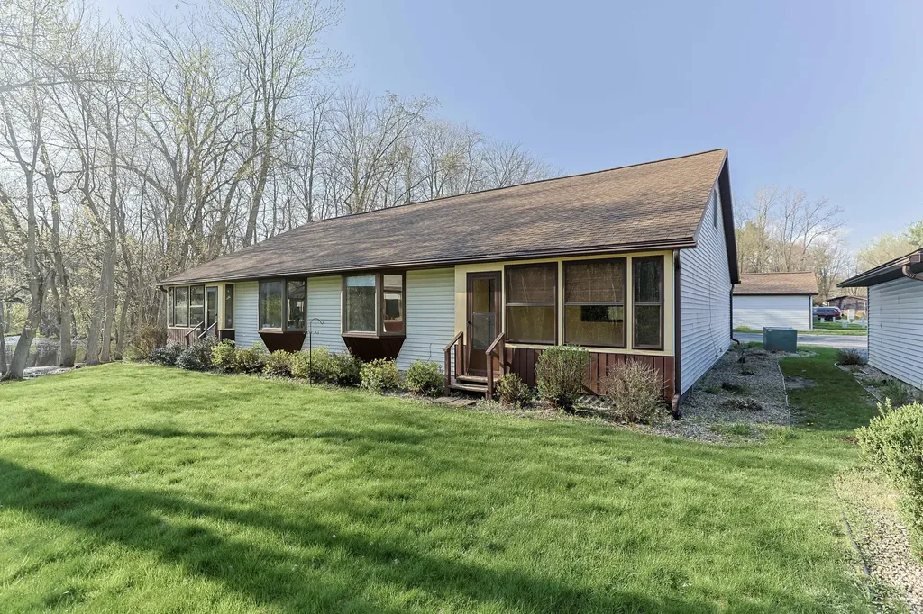 208 Christiana Drive Niles Township MI 49120