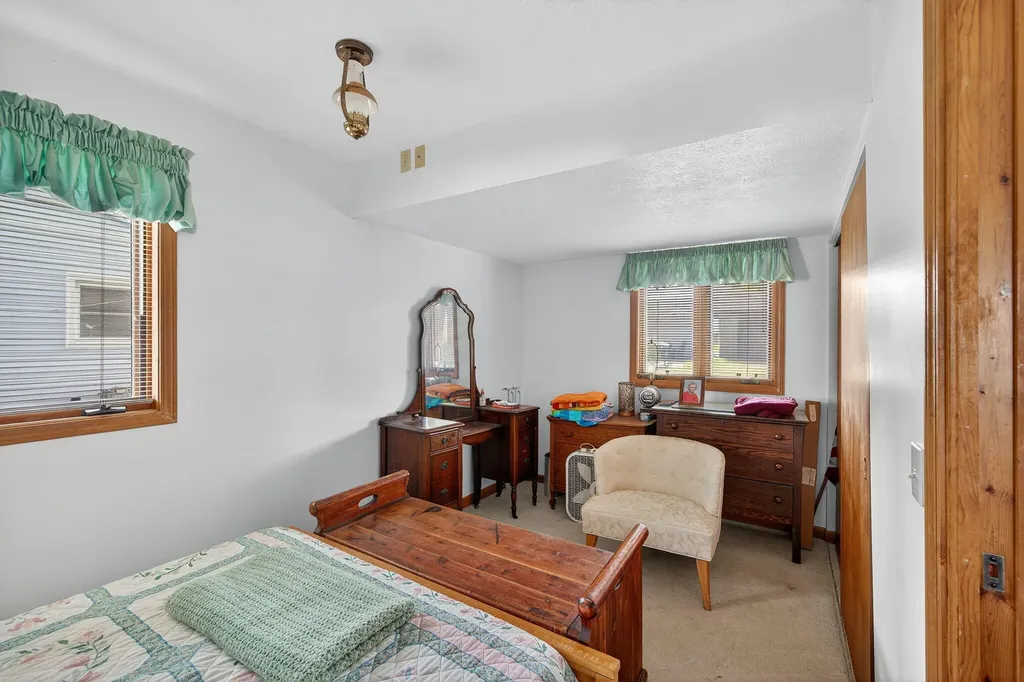48168 70th Avenue Lawrence Township MI 49045