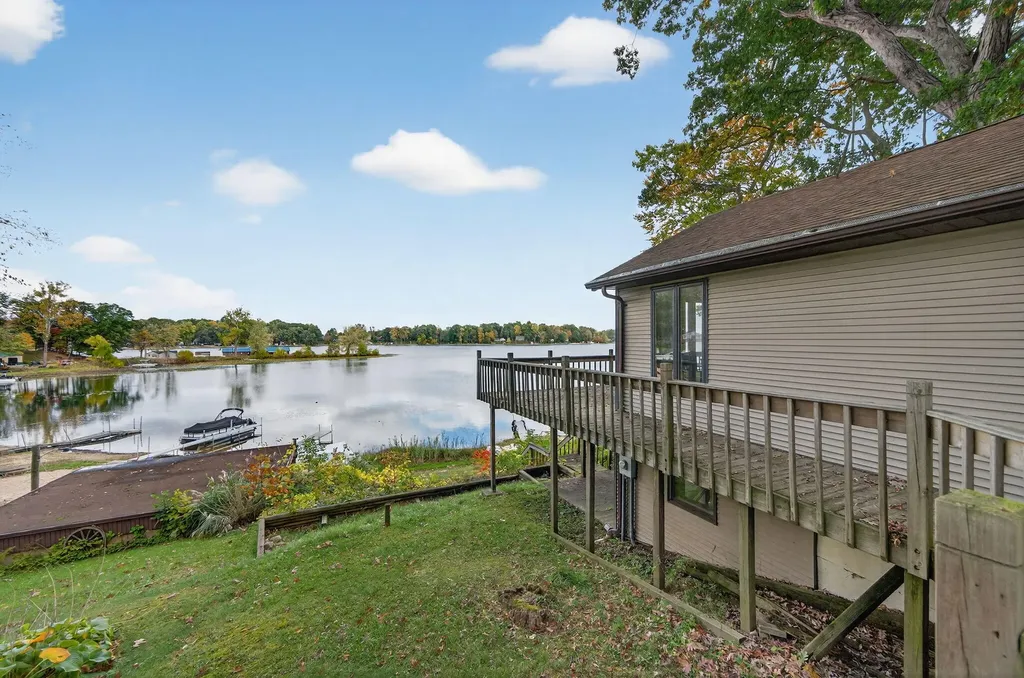 48168 70th Avenue Lawrence Township MI 49045