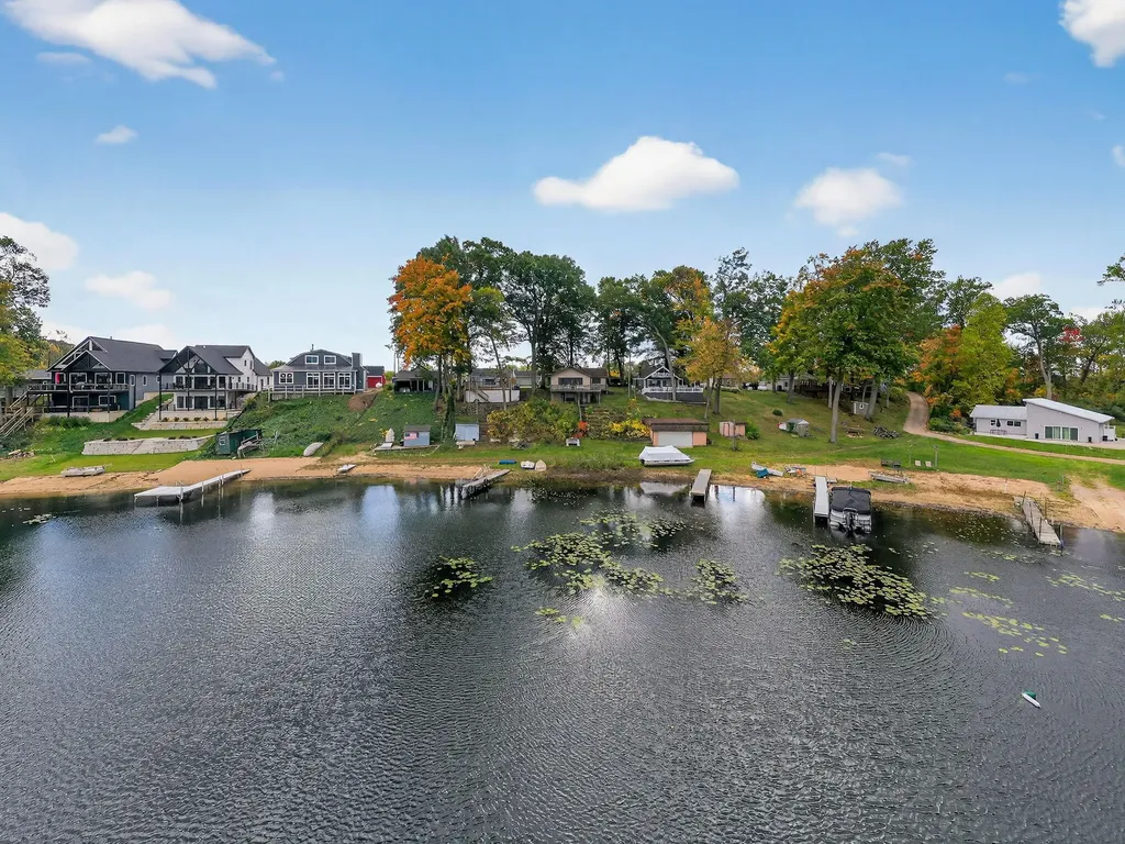 48168 70th Avenue Lawrence Township MI 49045