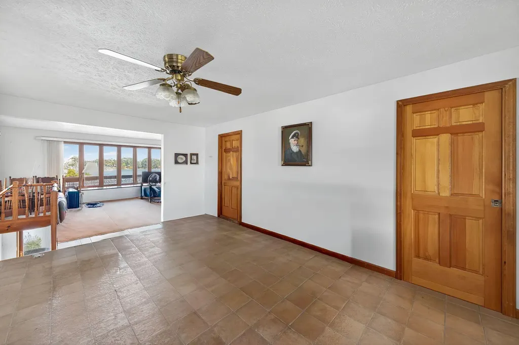 48168 70th Avenue Lawrence Township MI 49045