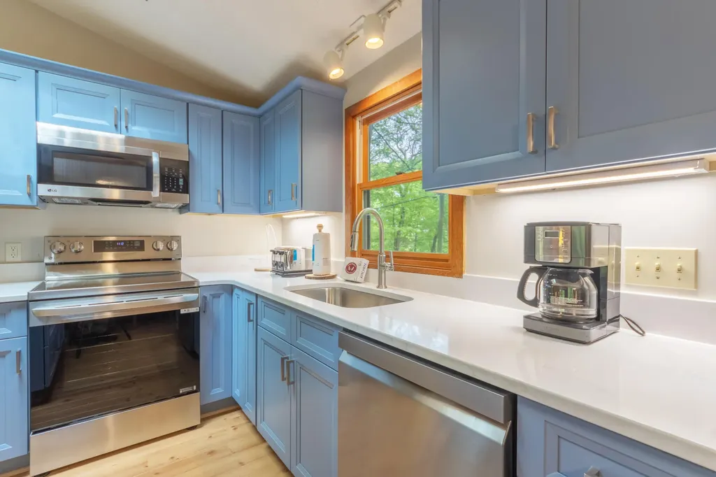28310 Shorewood Drive Covert Township MI 49043
