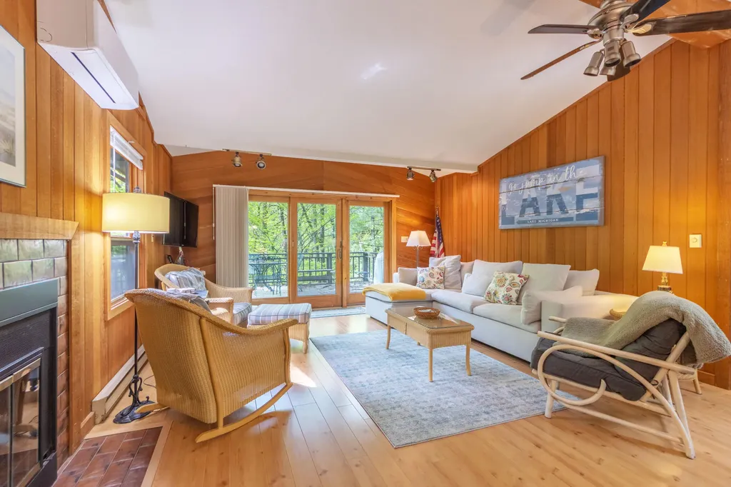 28310 Shorewood Drive Covert Township MI 49043
