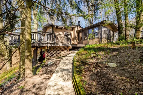 28310 Shorewood Drive Covert Township MI 49043