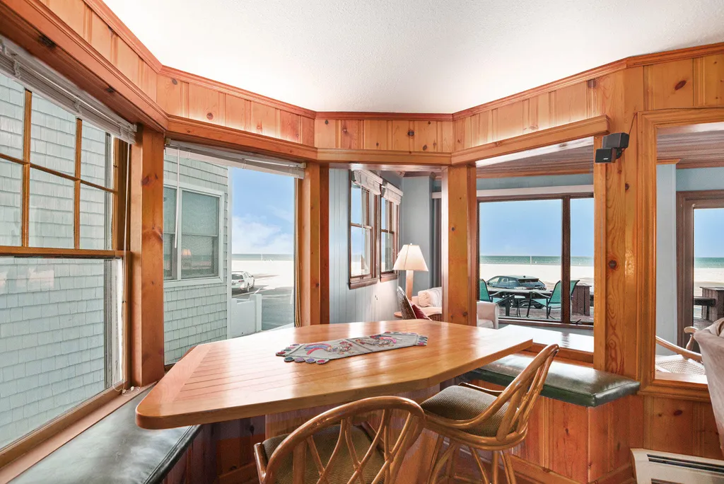 30 Lakeshore Drive South Haven City MI 49090