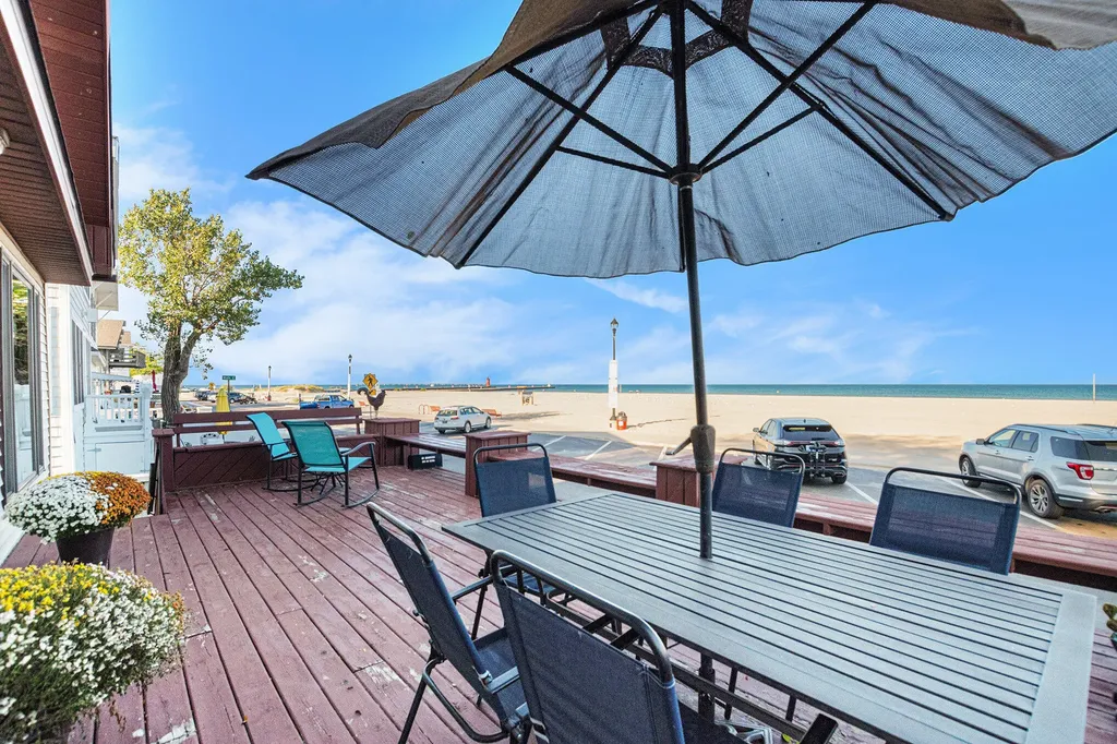 30 Lakeshore Drive South Haven City MI 49090