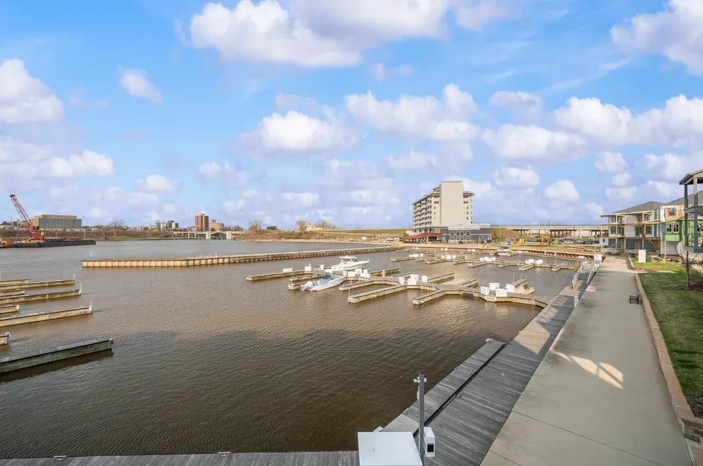 152 Mariners Cove St. Joseph City MI 49085