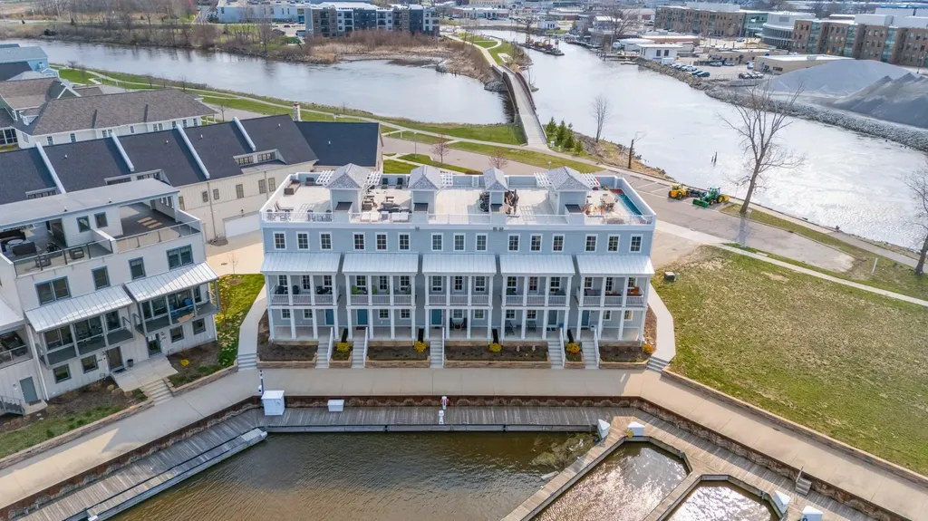 152 Mariners Cove St. Joseph City MI 49085