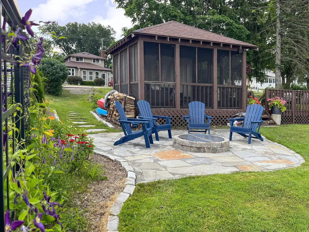 70649 Sunset Boulevard Porter Township MI 49130