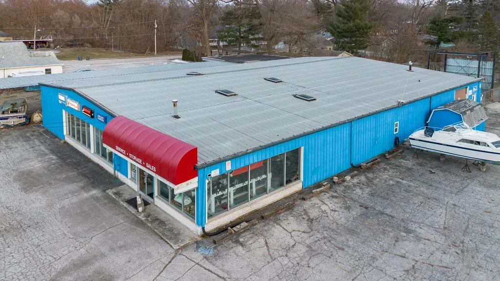 819 W Buffalo Street New Buffalo City MI 49117