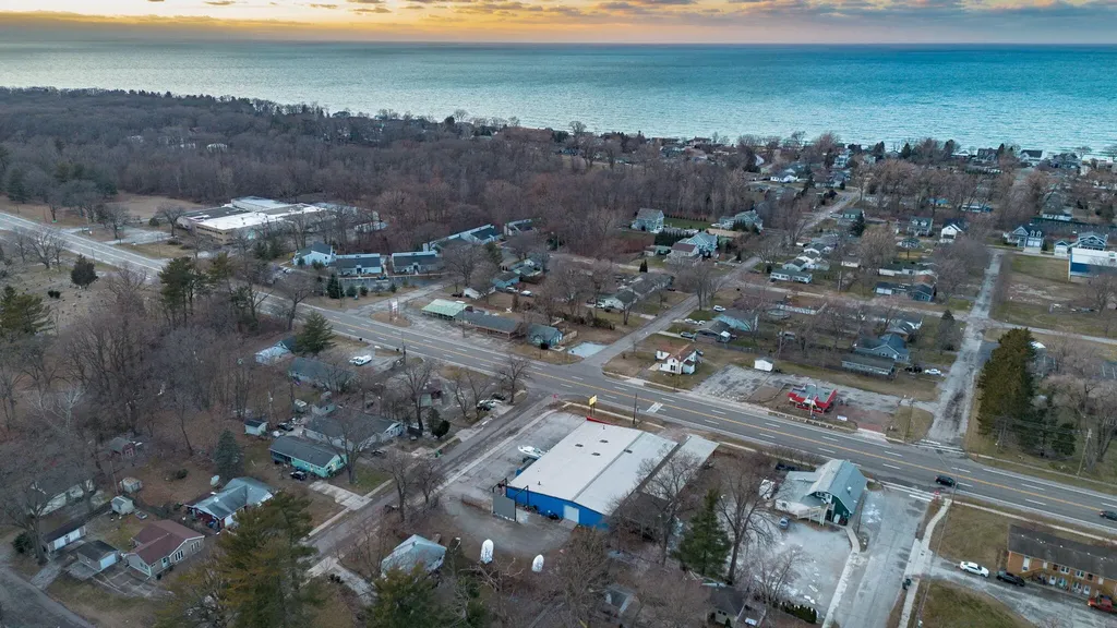 819 W Buffalo Street New Buffalo City MI 49117