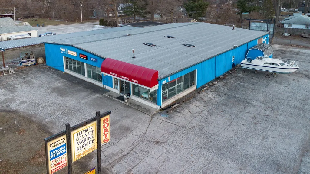 819 W Buffalo Street New Buffalo City MI 49117