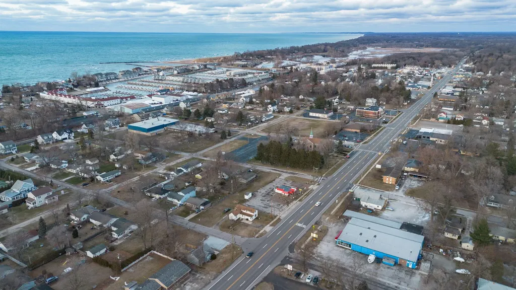 819 W Buffalo Street New Buffalo City MI 49117