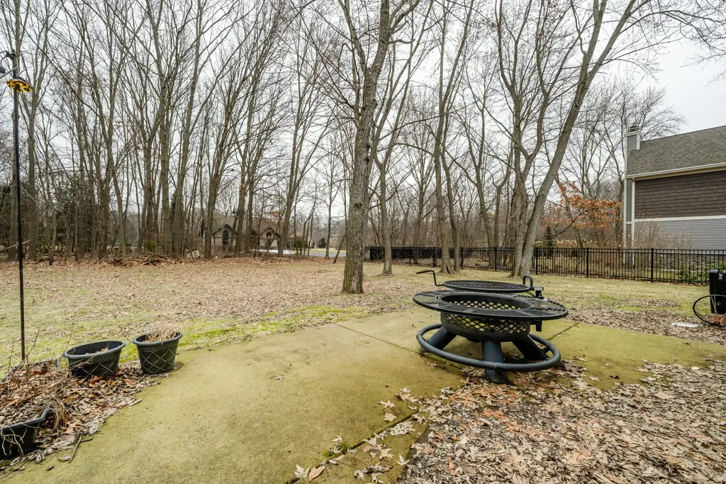 2651 Jefferson Drive Lincoln Charter Township MI 49127