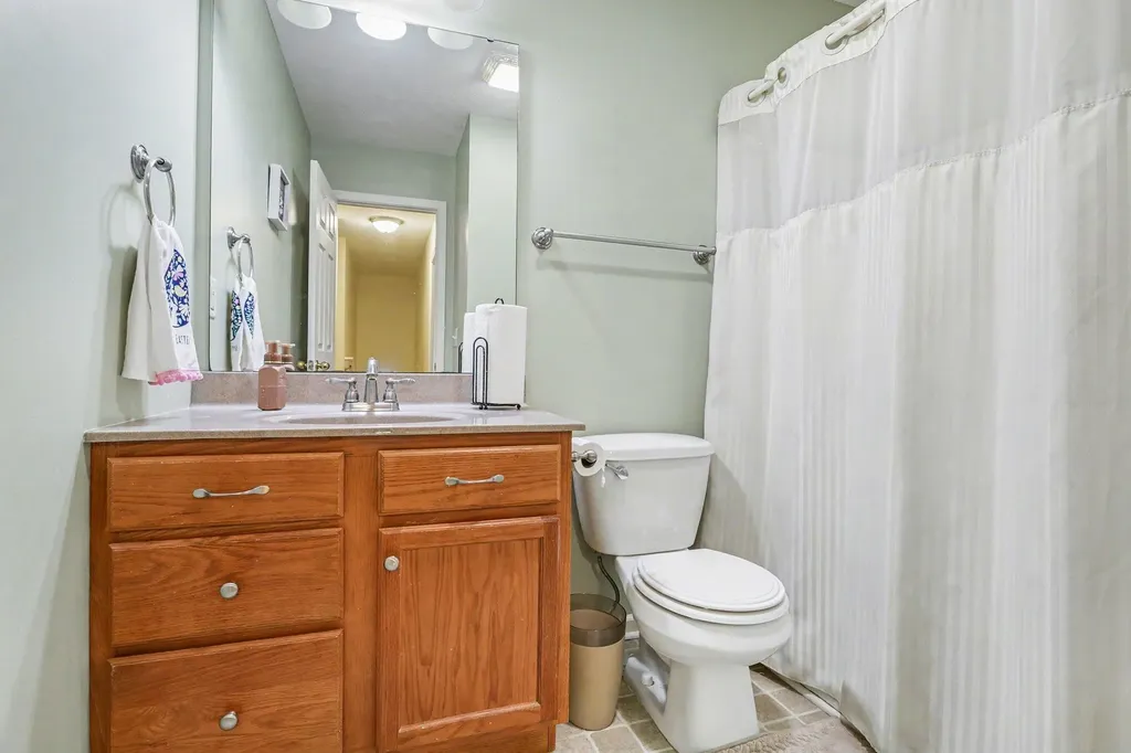 2233 Suncrest Breeze Oronoko Charter Township MI 49103