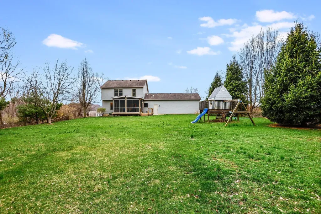 2233 Suncrest Breeze Oronoko Charter Township MI 49103