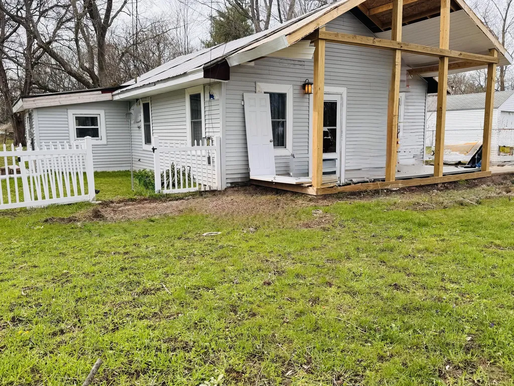1250 S 15th Street Niles City MI 49120