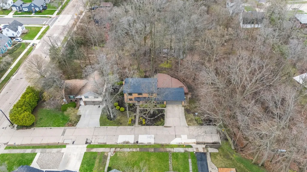 703 Comings Avenue St. Joseph City MI 49085