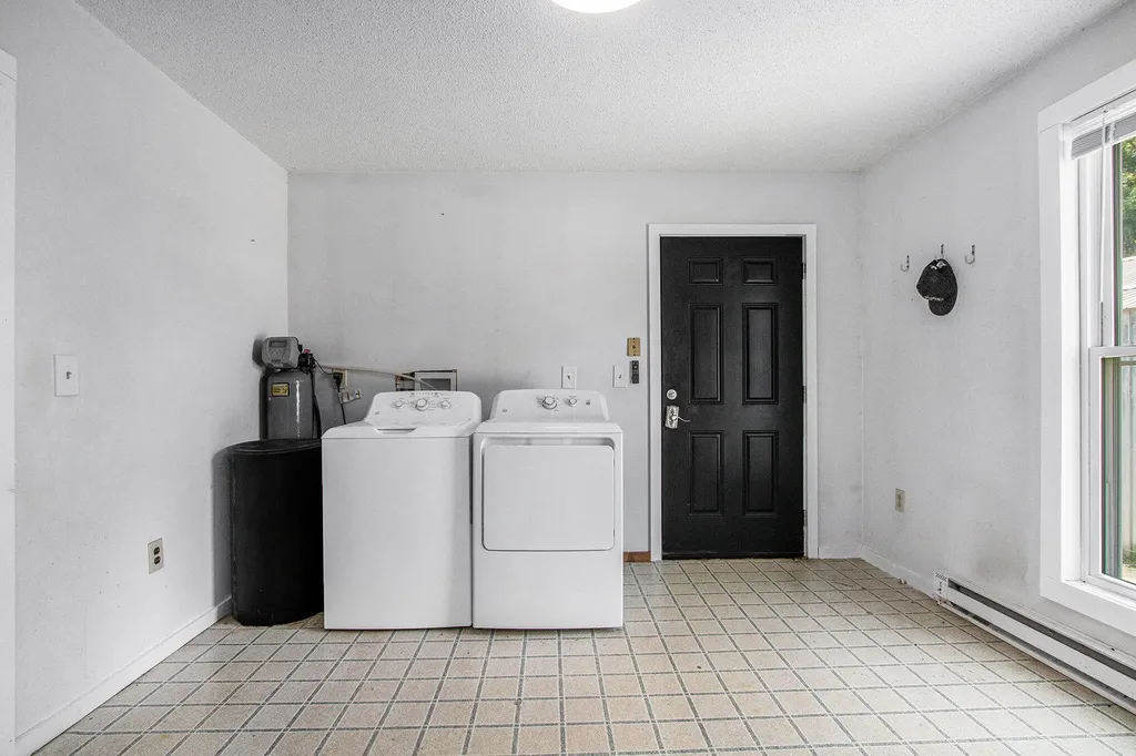68715 66th Avenue Hartford Township MI 49098