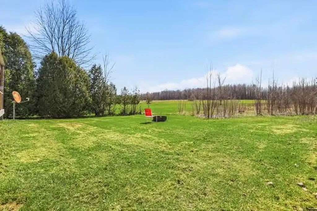 68715 66th Avenue Hartford Township MI 49098