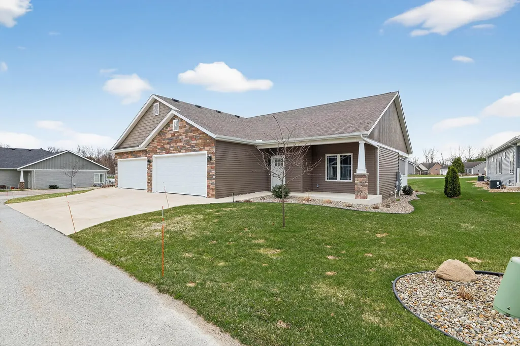 139 Lexington Pointe Drive Niles Township MI 49120