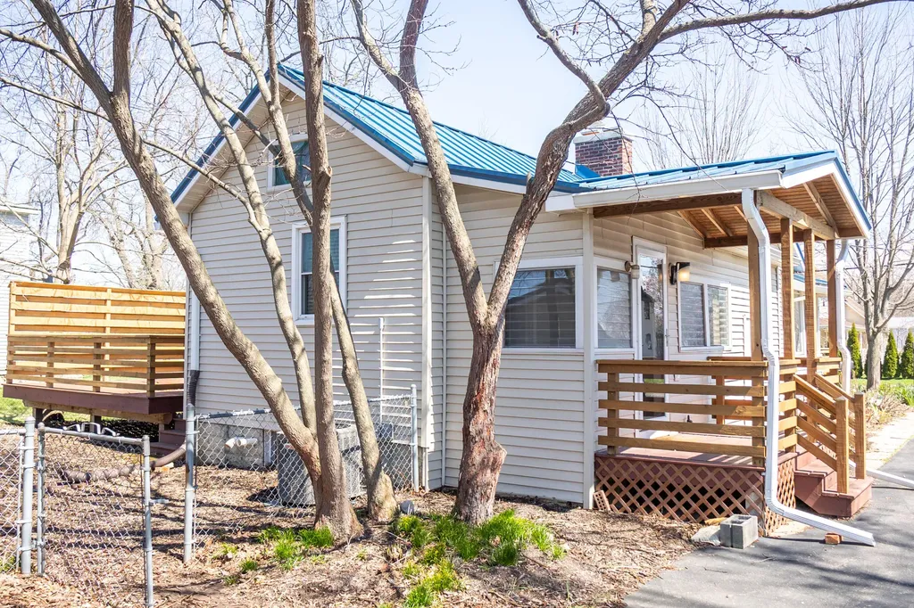 501 N Elm Street Three Oaks Village MI 49128