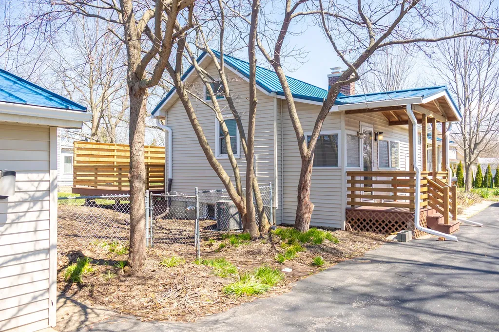 501 N Elm Street Three Oaks Village MI 49128