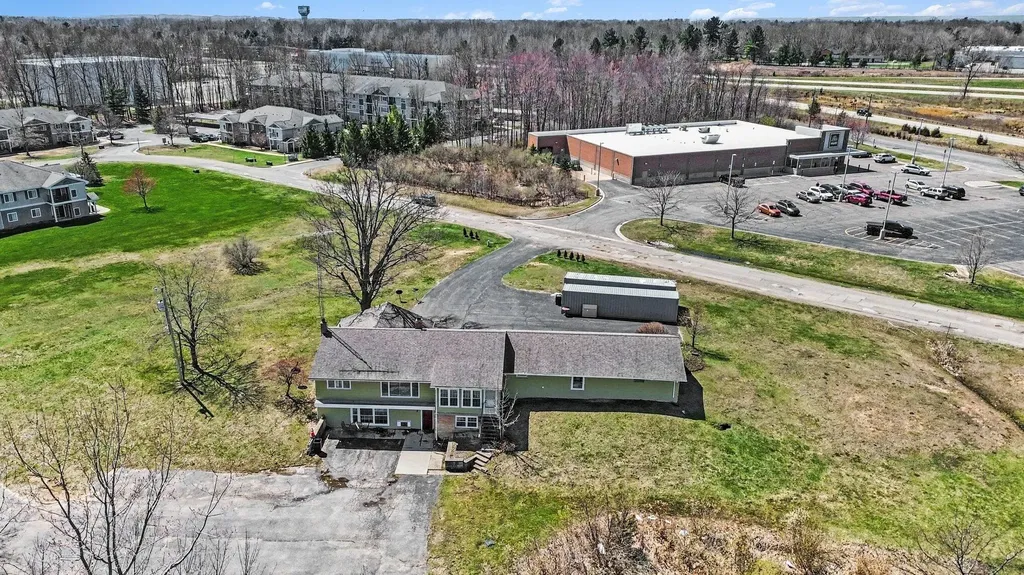 04950 Cecilia Drive South Haven Charter Township MI 49090